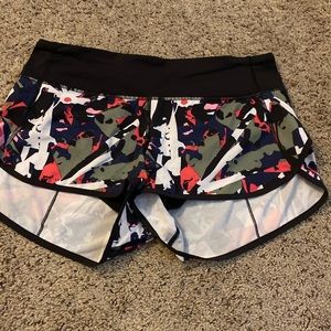 Lululemon Speed Up Shorts 2.5 inch inseam Size 6